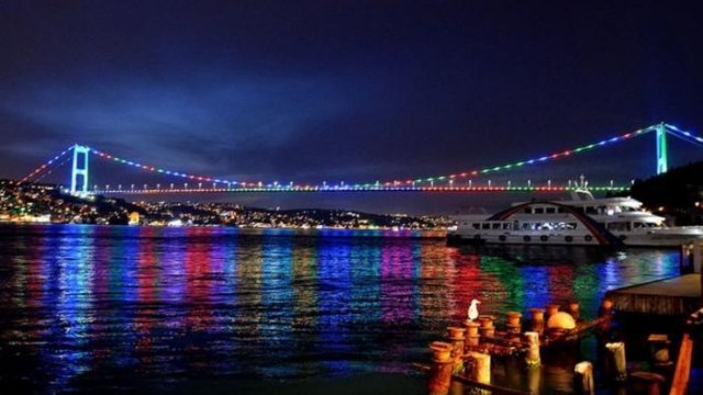 İstanbul Azərbaycan bayrağına büründü - VİDEO/FOTO