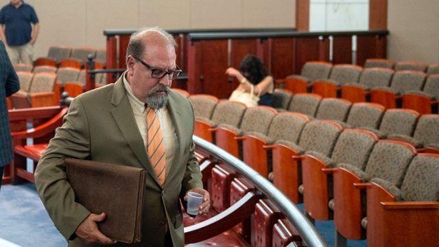 Hakim təcavüzə uğrayan qadına verdiyi bu suala görə işdən qovuldu