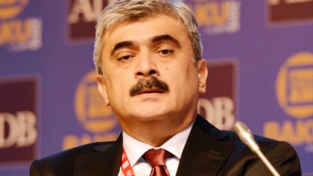 Nazir Milli Məclisdə - Müzakirə gedir