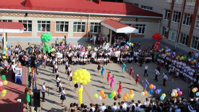 Təhsil Nazirliyindən “Son zəng” şənlikləri ilə bağlı valideyn və məzunlara ÇAĞIRIŞ