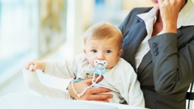 Karantin dövründə işləyən analara müavinət ödənilsin! - TƏKLİF