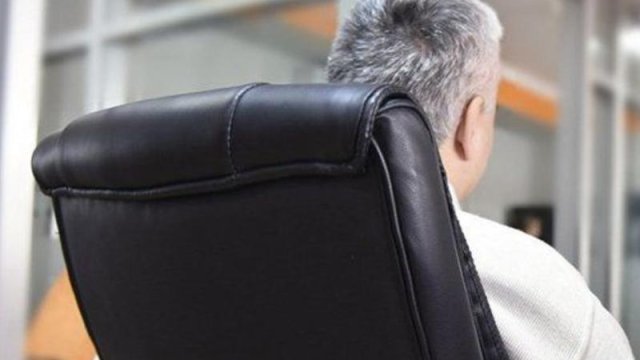 Nazirin xaricdə mülk alması özəl həyata aid məsələdirmi?