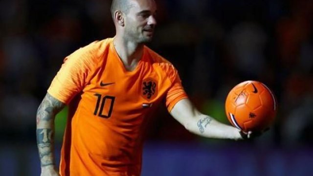 “Messi və Ronaldo kimi ola bilərdim, istəmədim”