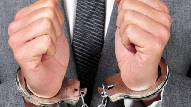 Nazirlik işçilərinin 2 milyonluq korrupsiya cinayəti ifşa edildi