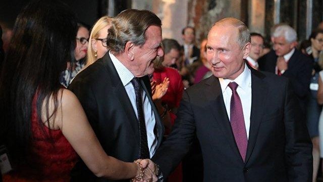 Putinin alman dostuna “Rosneft”də vəzifə verildi