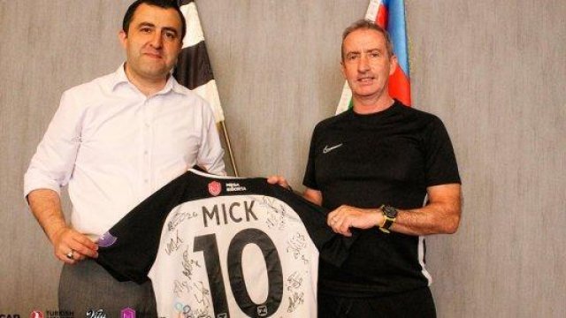 “Neftçi”ni kim “batırır”? – Yeni qurban axtarışı...