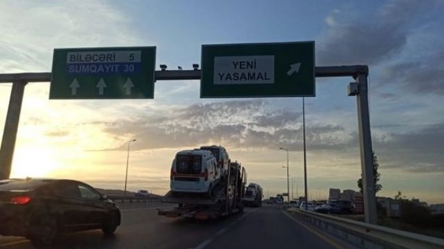 Bakıya yeni təcili yardım maşınları gətirildi - FOTO