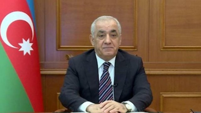 Əli Əsədov pandemiyada uçuşla bağlı qaydaları təsdiqlədi