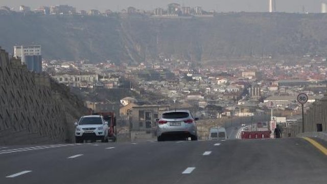 Bu vətəndaşların şəxsi avtomobildən istifadəsinə icazə verilir