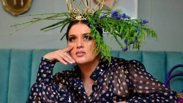 Elza Seyidcahandan koronavirus şeiri: 