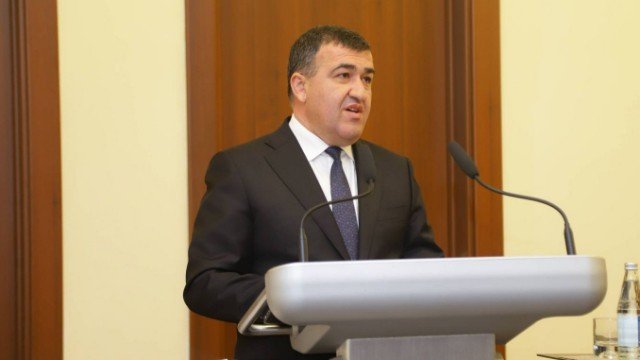 İcra başçısı xanım müavinini işdən çıxardı