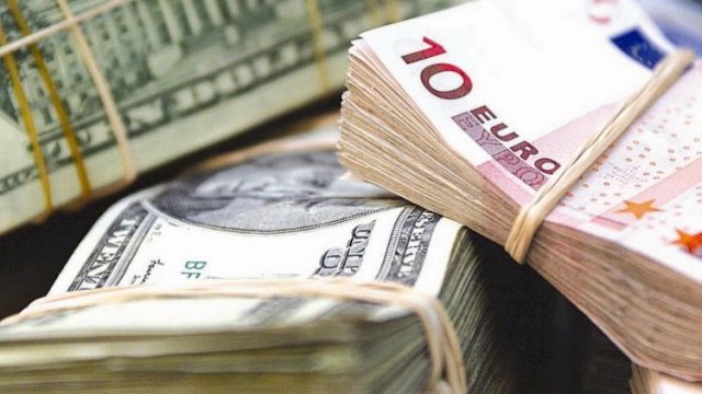 Dollar, avro yoxsa, manat? – Pul saxlamaq üçün vacib tövsiyə