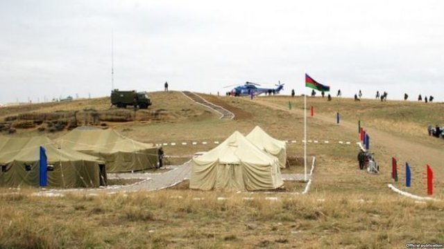 Dərbənddə qalan Azərbaycan vətəndaşlarına ərzaq, su və mebel göndərildi - FOTO