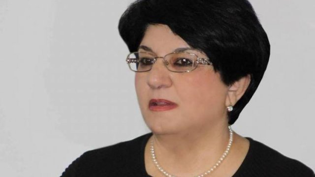TEAS-a satdığı sənədləri yenidən fonda neçəyə satıb? - Rəsulzadəni tənqid edən tarixçiyə suallar