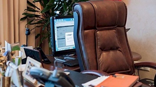 İcra başçısının müavini istefa verdi: Qardaşım məni el arasında biabır etdi