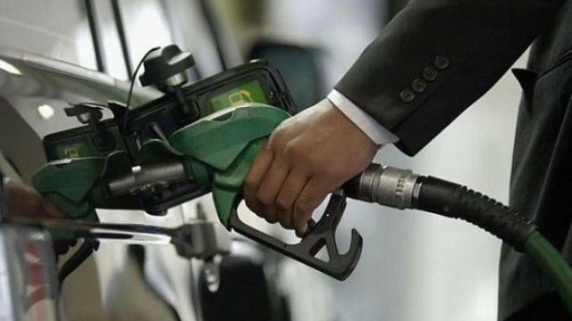 Bakı bu benzini özü istehsal edərsə... – İqtisadçı