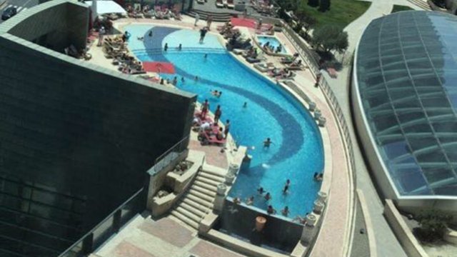Bakının məşhur hoteli karantini belə pozdu - Aparıcının hoteldən fotoları