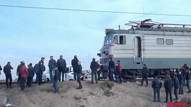 Saatlıda qatar yük maşını ilə toqquşdu - Xəsarət alan var