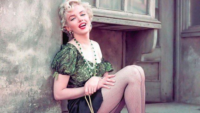 Merilin Monronun yaylığı Paris teatrını necə xilas etdi?