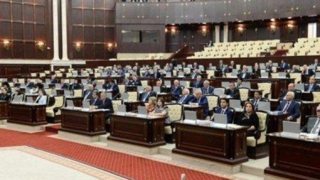 Yeni seçilən deputatların mobil nömrələri - TAM SİYAHI