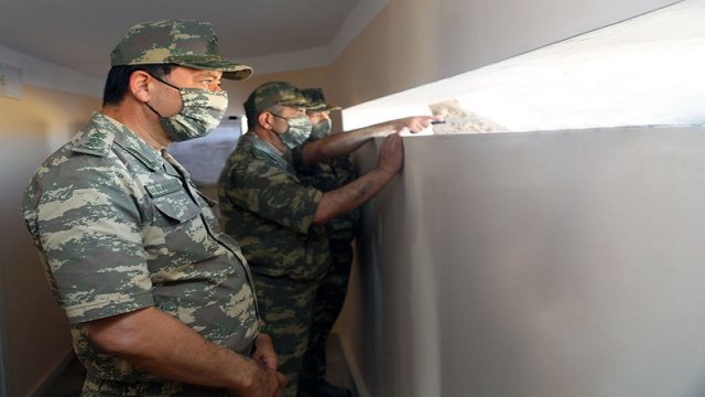 Müdafiə naziri ön cəbhəyə getdi (VİDEO)