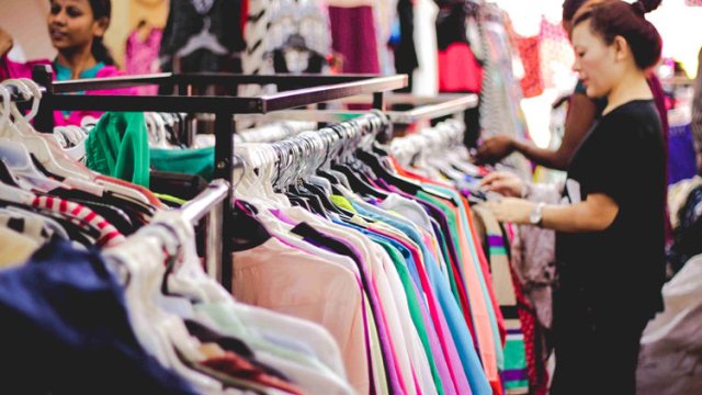 Maskasız alıcıların ticarət obyektlərinə girişinə icazə verilməyəcək - RƏSMİ