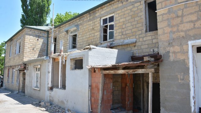 Şamaxıda 6 ailə yeni mənzillə təmin olundu - FOTO