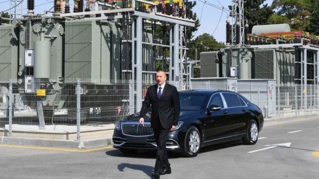 İlham Əliyev Bakıda açılışda - FOTO