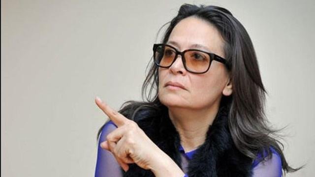 Pul azalanda boğazımızdan kəsirik - Mehriban Xanlarova