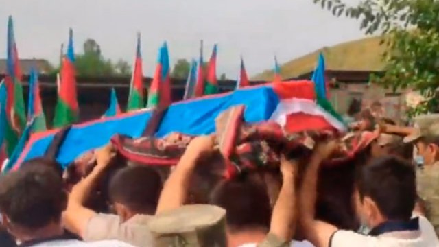 Doğulduğu rayonda şəhid olan baş əsgər torpağa tapşırıldı
