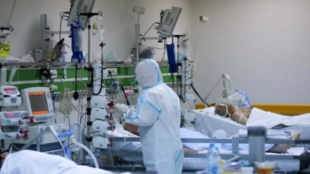 Azərbaycanda poçt müdiri koronavirusdan öldü