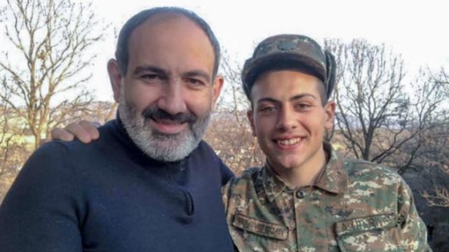 Rusiya mətbuatı: “Bu təsadüf ola bilməz, Paşinyanın oğlu tərxis olduqdan 3 gün sonra...
