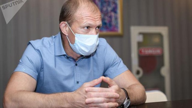 Azərbaycan COVİD-19 infeksiyasının payız sıçrayışına hazır olmalıdır - rusiyalı həkim