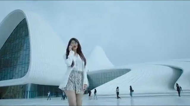 Hind kinosunda Bakını London kimi təqdim etdilər - FOTO/VİDEO