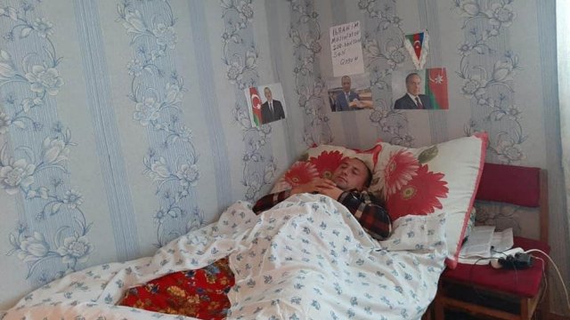 Jurnalist aclıq aksiyasına başladı