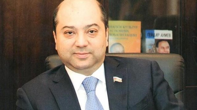 Göl ətrafında otel tikdirmək istəyən KİM İMİŞ?