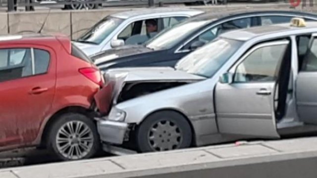 Bakıda zəncirvari qəza tıxac yaratdı