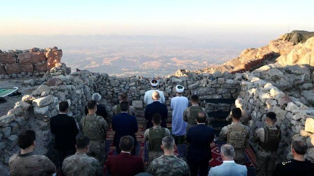 2000 metr yüksəklikdə bayram namazı - FOTO