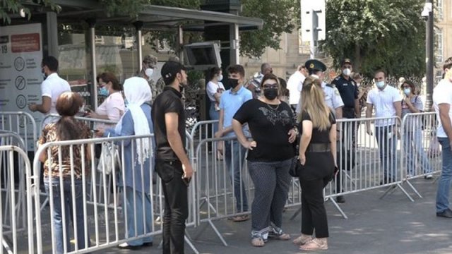 SMS icazənin ləğvindən sonra Bakı - VİDEO