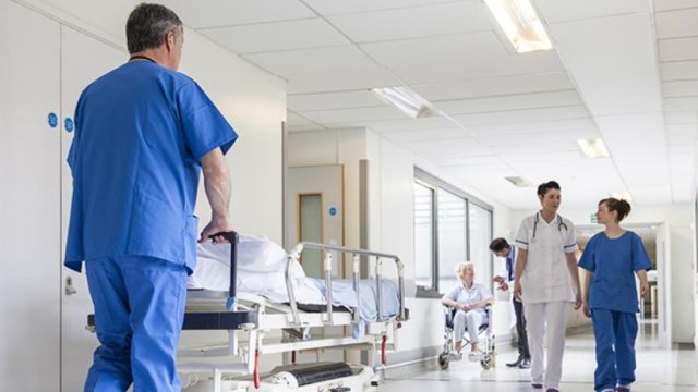 Azərbaycanda viruslu xəstələr üçün ayrılan xəstəxanaların sayı ARTIRILDI