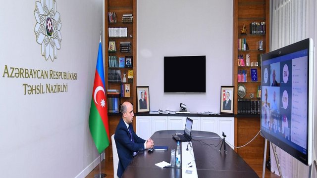 Yeni Təhsil naziri İctimai Şura üzvlərini topladı - FOTO