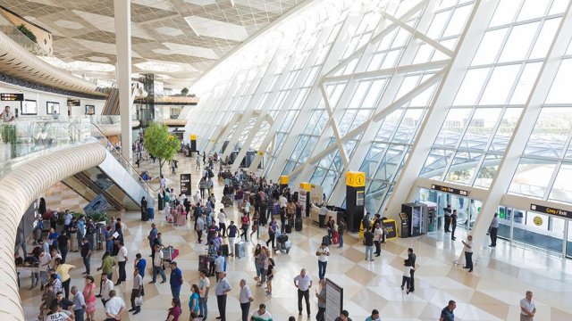 AZAL milyard manatlarla dövlət vəsaitini necə dağıdır? - ŞOK FAKTLAR