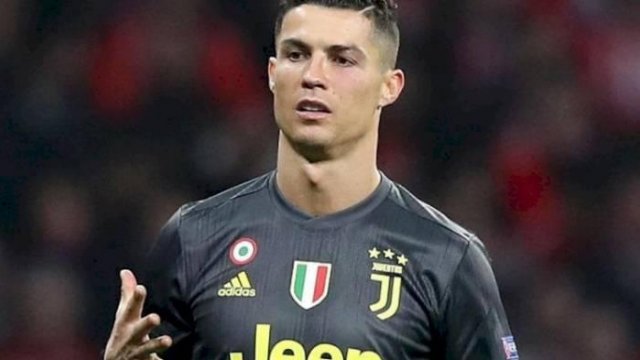 Ronaldo yeni rekorda imza atdı