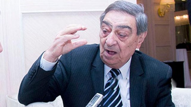 Vəzifəyə gedir ki, rüşvət alıb pul qazansın... - Rəşid Mahmudov