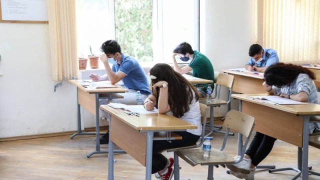 Buraxılış imtahanında maksimum bal toplayanların ADLARI AÇIQLANDI