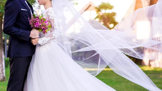 Restoranlar açılır, toylar isə oktyabradək olmayacaq