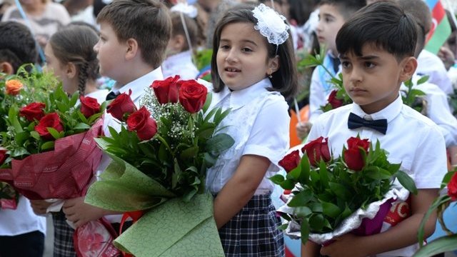 Yeni dərs iliylə bağlı bir neçə ssenari hazırlanıb - Milli Məclisin komitə üzvlərindən AÇIQLAMA