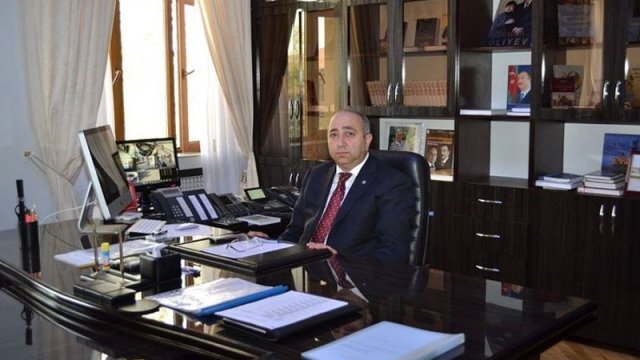 Məhkəmə icra başçısı haqqında həbs qərar verdi - Yenilənib