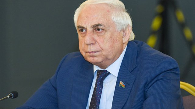 Hadi Rəcəblinin nəvəsinə toy etməsiylə bağlı AİLƏDƏN AÇIQLAMA