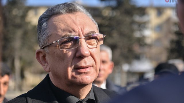 Eldar Əzizovdan kommunal xidmət sahələrinin rəhbərlərinə XƏBƏRDARLIQ